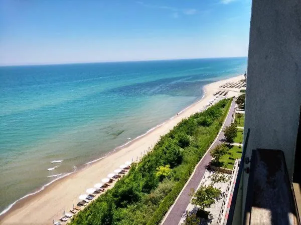 Private In Yoo Bulgaria Complex Appartamento